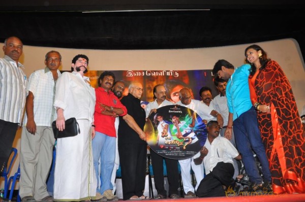 Nee En Uyire Movie Audio Launch Stills