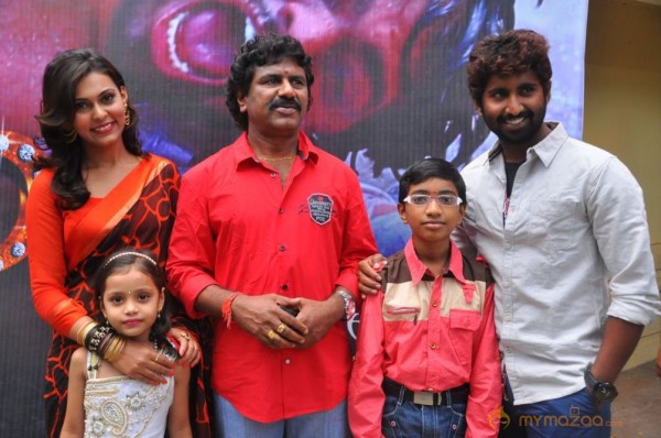 Nee En Uyire Movie Audio Launch Stills