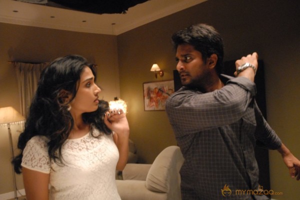 Ner Ethir Tamil Movie Stills