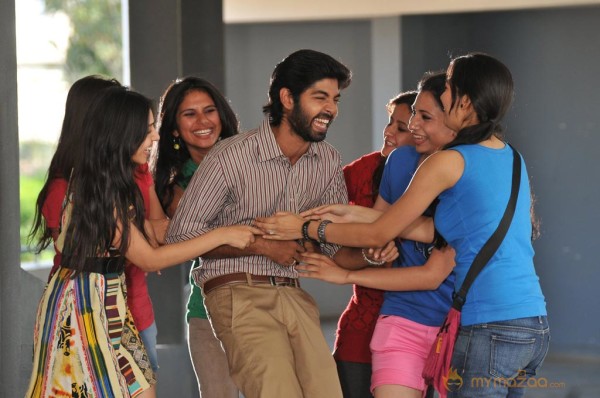 Oru Modhal Oru Kadhal Movie Stills