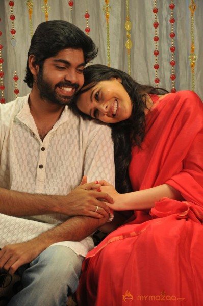 Oru Modhal Oru Kadhal Movie Stills