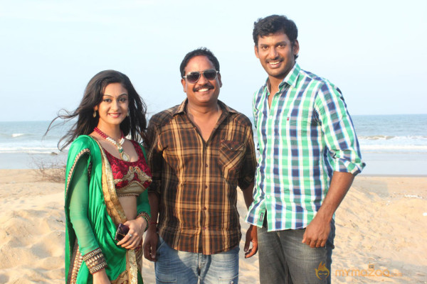 Pattathu Yaanai Movie Onlocation Stills  