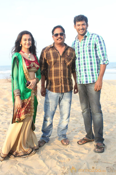 Pattathu Yaanai Movie Onlocation Stills  