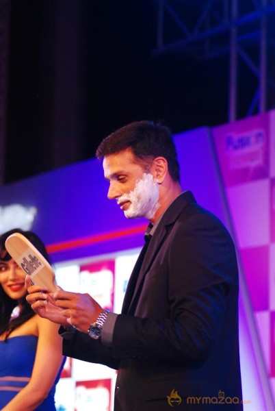 Rahulb Dravid At launch Gillette Fusion Power