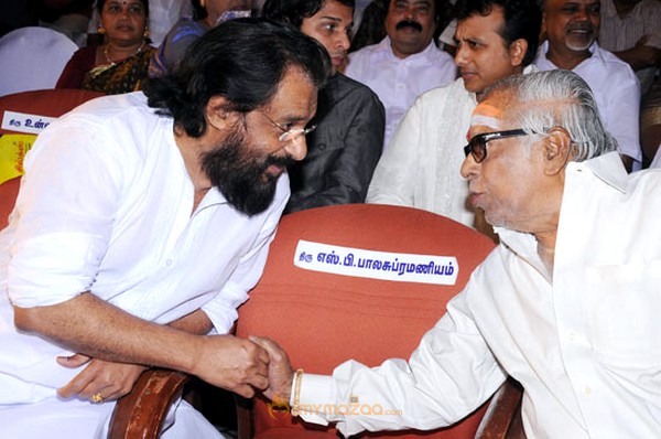 Rajini, Kamal at Kaviperarasu Vairamuthu Aayiram Songs launched stills