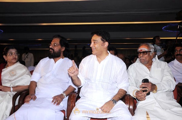 Rajini, Kamal at Kaviperarasu Vairamuthu Aayiram Songs launched stills