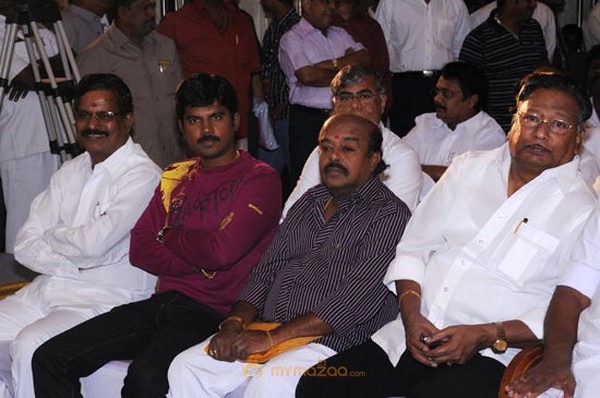 Rajini, Kamal at Kaviperarasu Vairamuthu Aayiram Songs launched stills