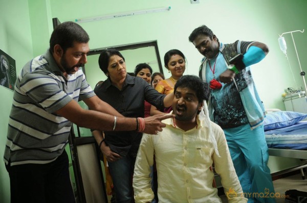 Romba Nallavanda Nee Movie Stills