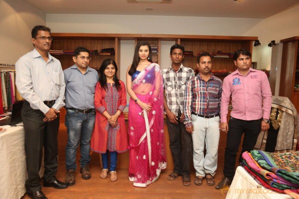 Shrujan Hand Embroidred Exhibition Launch Photos