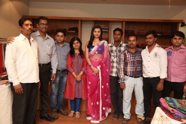 Shrujan Hand Embroidred Exhibition Launch Photos