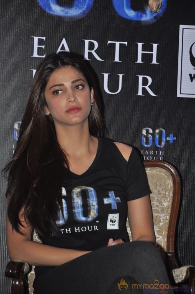 Shruti Hassan Pledges For Earth Hour Event  