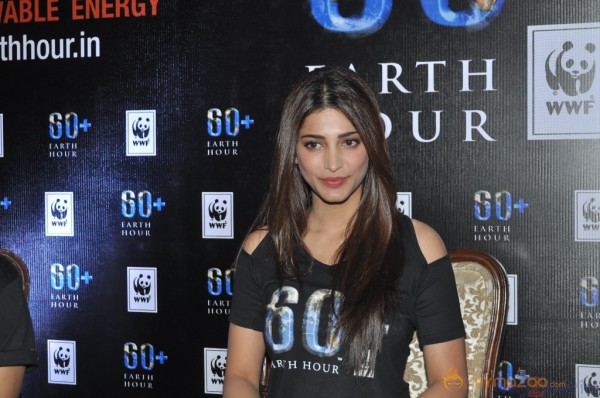 Shruti Hassan Pledges For Earth Hour Event  