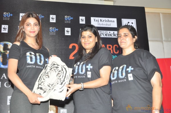 Shruti Hassan Pledges For Earth Hour Event  