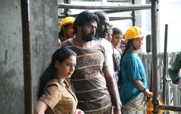 Sivappu Tamil Movie Latest Stills