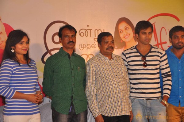 Snehavin Kadhalargal Press Meet Photos