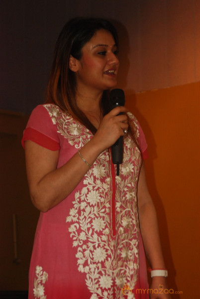 Sonia Agarwal Launch Musee Musical Piano Salon  