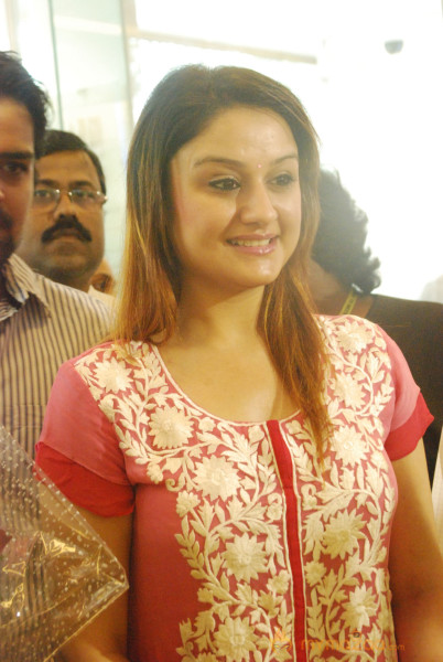 Sonia Agarwal Launch Musee Musical Piano Salon  