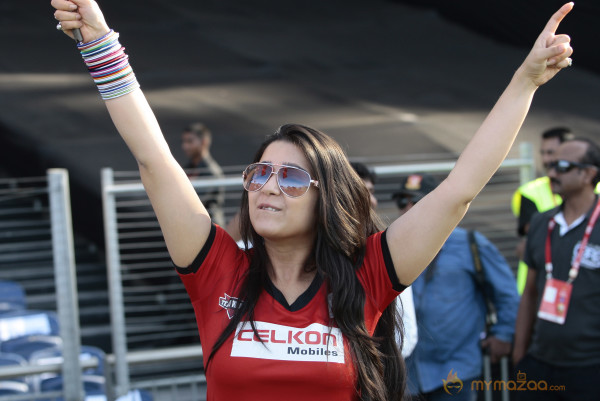 Stars At Celebrity Cricket League Match 