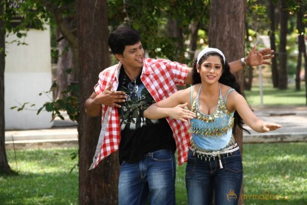 Sutta Pazham Sudatha Pazham Movie Stills