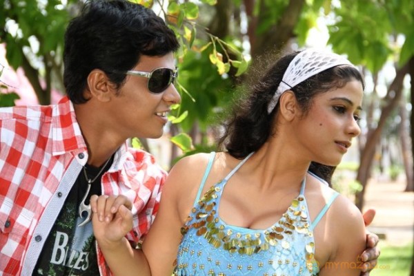 Sutta Pazham Sudatha Pazham Movie Stills