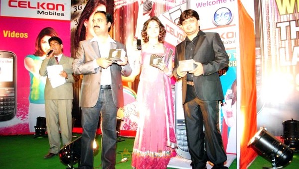 Tamanna Launch Celkon C 999 3G Mobile 