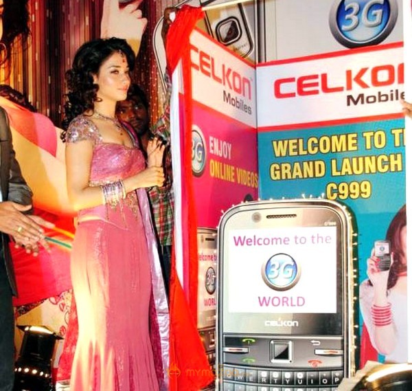 Tamanna Launch Celkon C 999 3G Mobile 