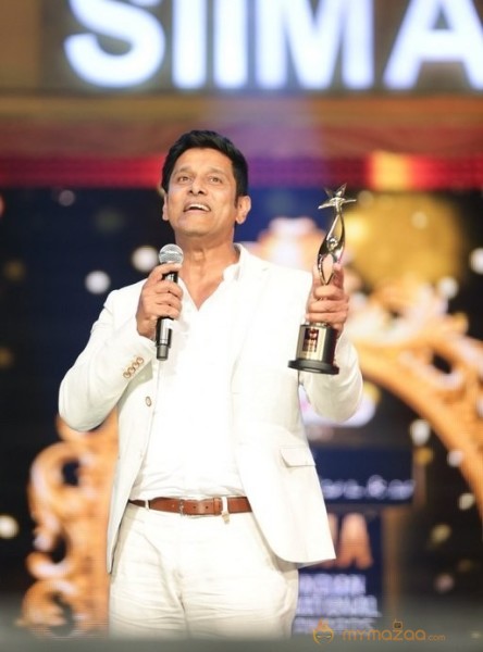 Tamil and Malayalam Film Industry SIIMA 2016 Awards Function Stills Day 2