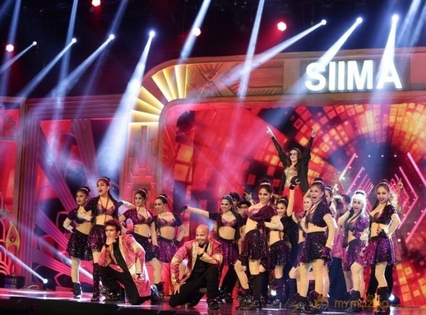 Tamil and Malayalam Film Industry SIIMA 2016 Awards Function Stills Day 2