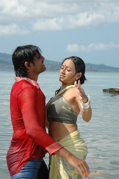 Tamil Movie Siruvari Hot Photos