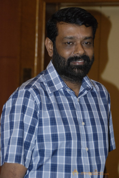 Tamil Pesum Kadhanayagi Press Meet 