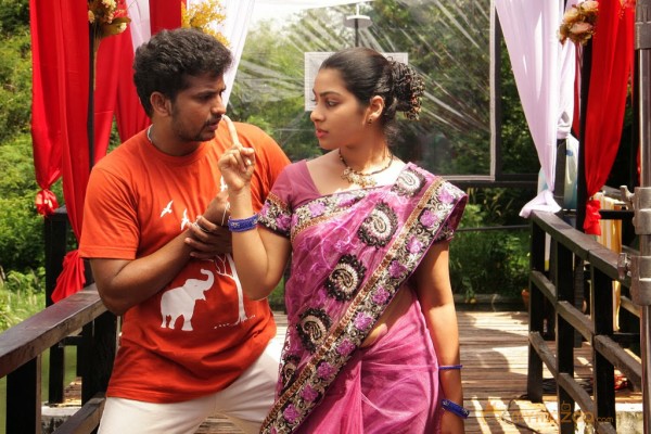 Thavani Kaatru Movie stills