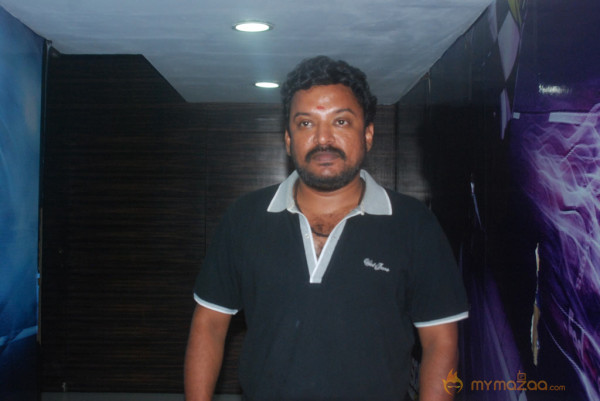 Thillu Mullu Premier Show Photo Gallery 