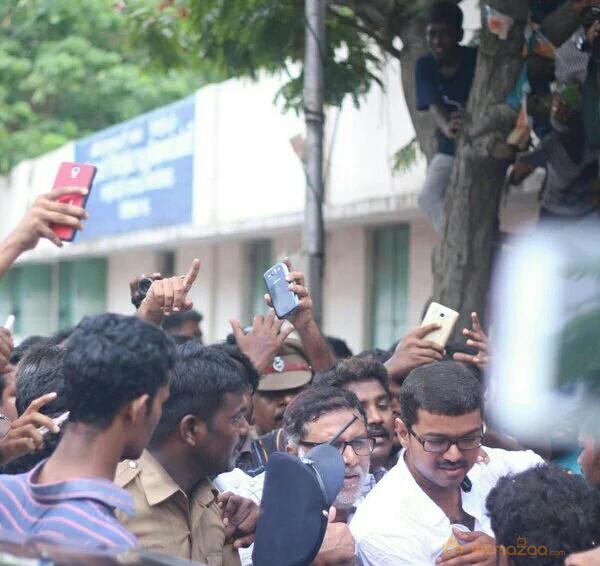 TN Election Celebrity Voting Pics 