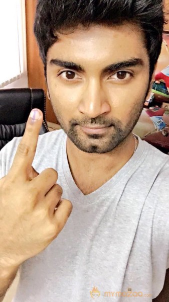 TN Election Celebrity Voting Pics 