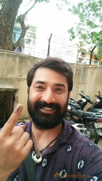 TN Election Celebrity Voting Pics 