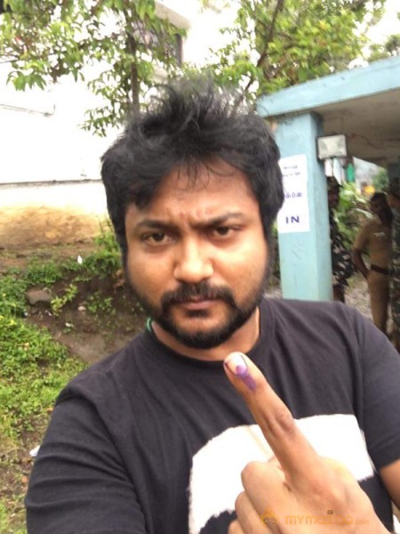 TN Election Celebrity Voting Pics 