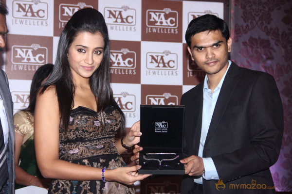 Trisha At NAC Jewellers Press Conference & Fashion Show 