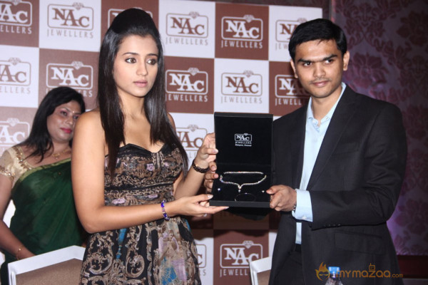 Trisha At NAC Jewellers Press Conference & Fashion Show 