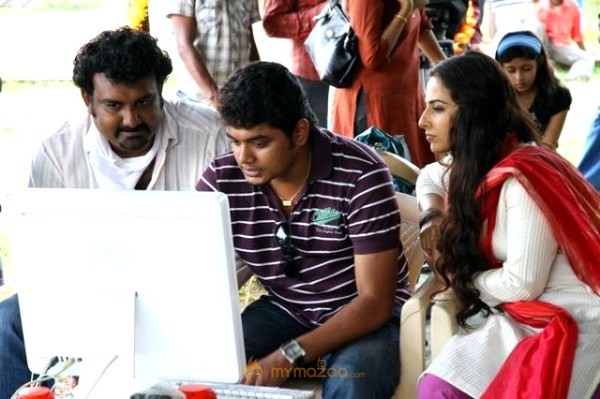 Urumi Movie On Location Stills