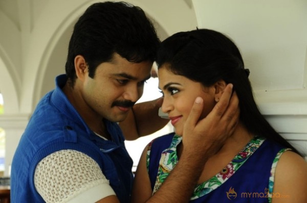 Uyirukku Uyiraga Movie Stills