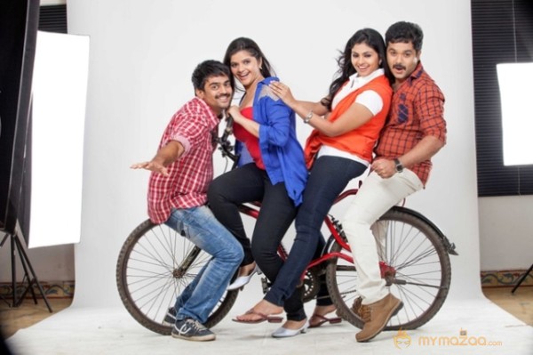 Uyirukku Uyiraga Movie Stills