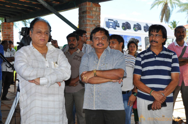 Vaalibaraja Movie Launch 