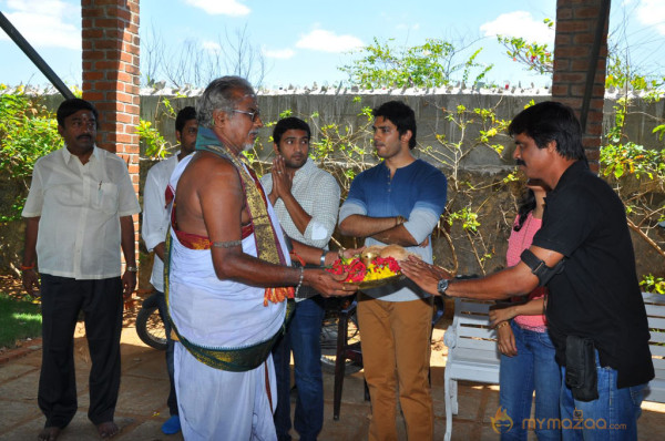 Vaalibaraja Movie Launch 