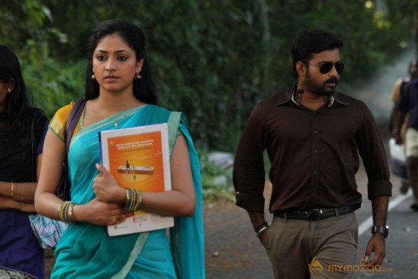 Vaarayo Vennilave Tamil Movie Stills