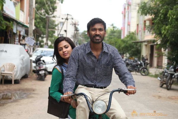 Velai Illa Pattadhari Movie Stills