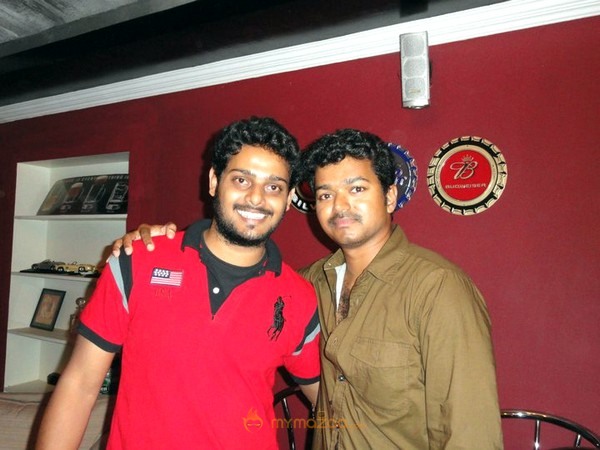 Vijay At Premji Amaran Birthday Bash