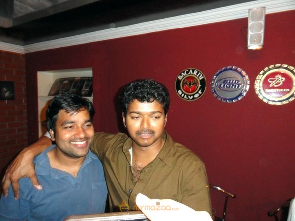 Vijay At Premji Amaran Birthday Bash