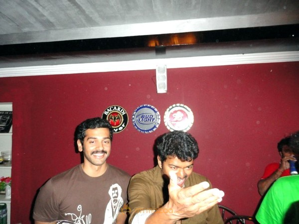 Vijay At Premji Amaran Birthday Bash