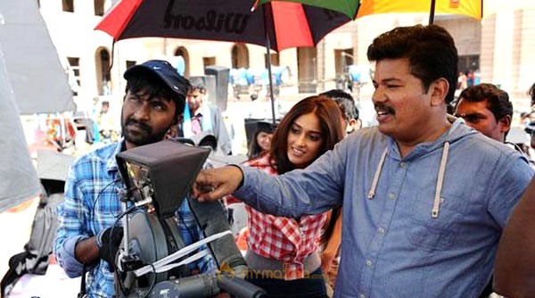 Vijay & Ileana At Nanban Movie On Location Stills