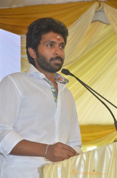 Vikram Prabhu New Movie Launch Stills